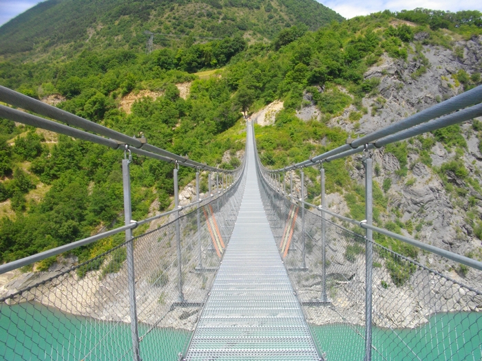 les passerelles du lac de Monteynard Avignonet